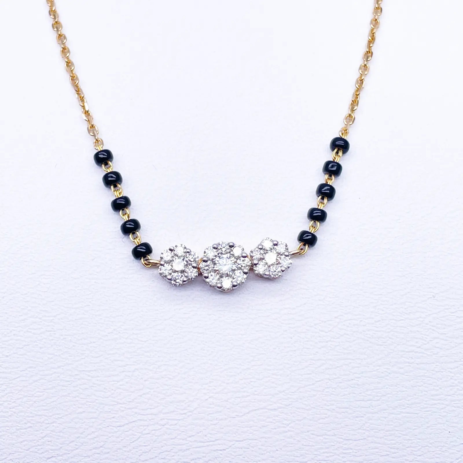 18ct Yellow Gold Natural Diamond 0.57ct Floral Pendant Mangalsutra Necklace Hallmarked  Mangalsutra Chains