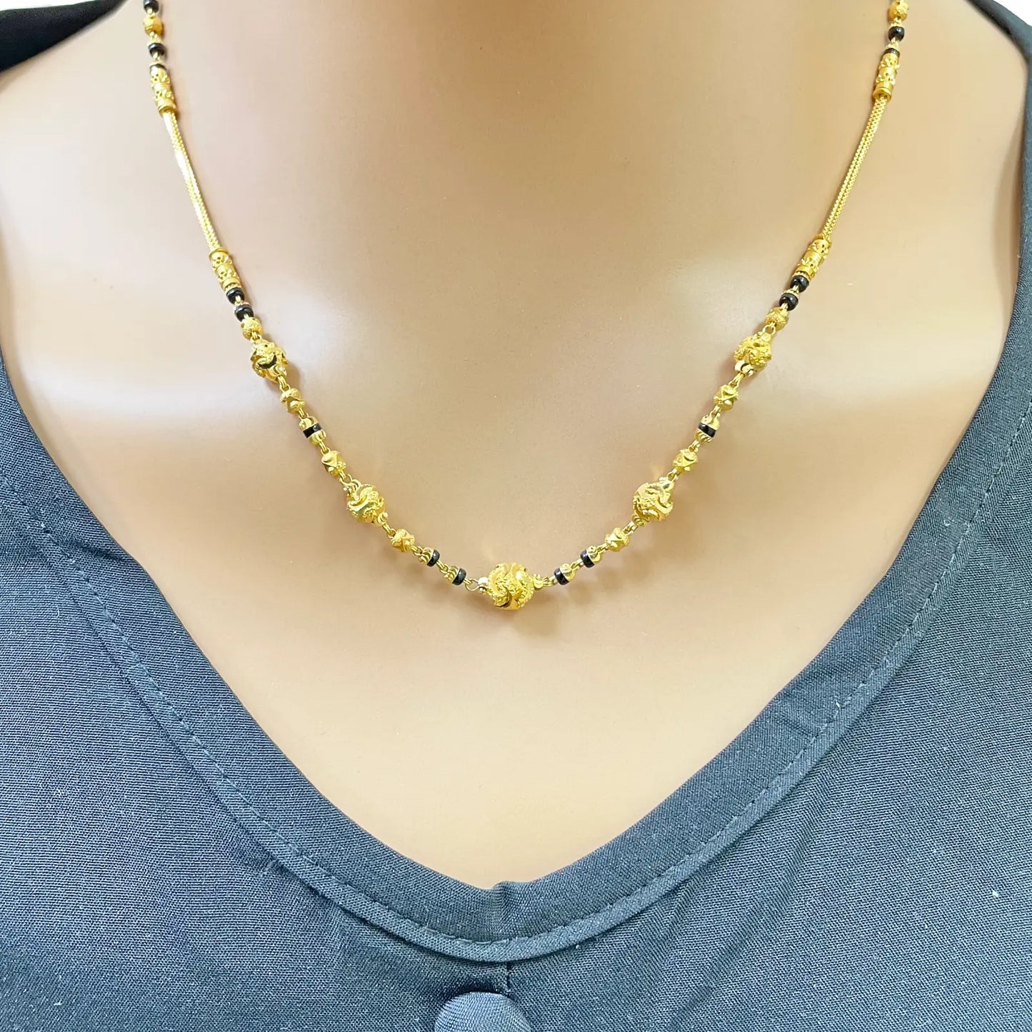 22ct Yellow Gold Diamond-Cut Textured Bead & Black Bead Mangalsutra Necklace  Gold Mangalsutra