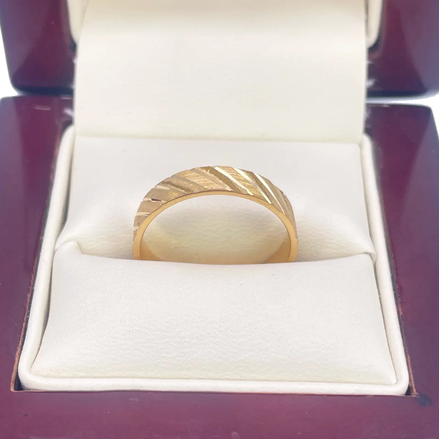 22ct Yellow Gold Fancy Diamond Cut, Polished & Textured Stripes Women's Band 4mm 