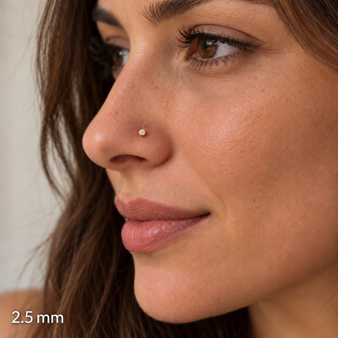 22ct Yellow Gold & Cubic Zirconia Nose Studs/Nose Pin Screw Back (3.5MM-4.5MM)