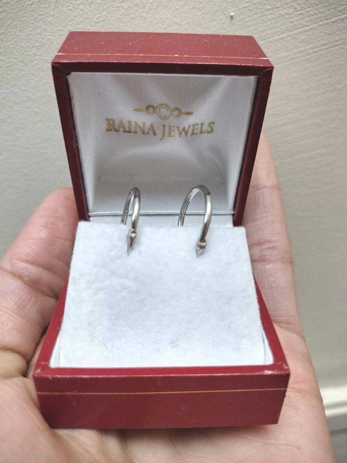 18ct White Gold Simple Round Hoop Earrings 15mm diameter 1.5gm 